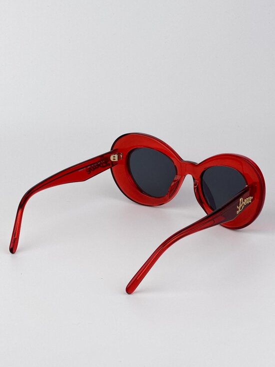 Loewe LW40112I CURVY 66V Butterfly Sunglasses – Shiny Transparent Red / Blue main image 4